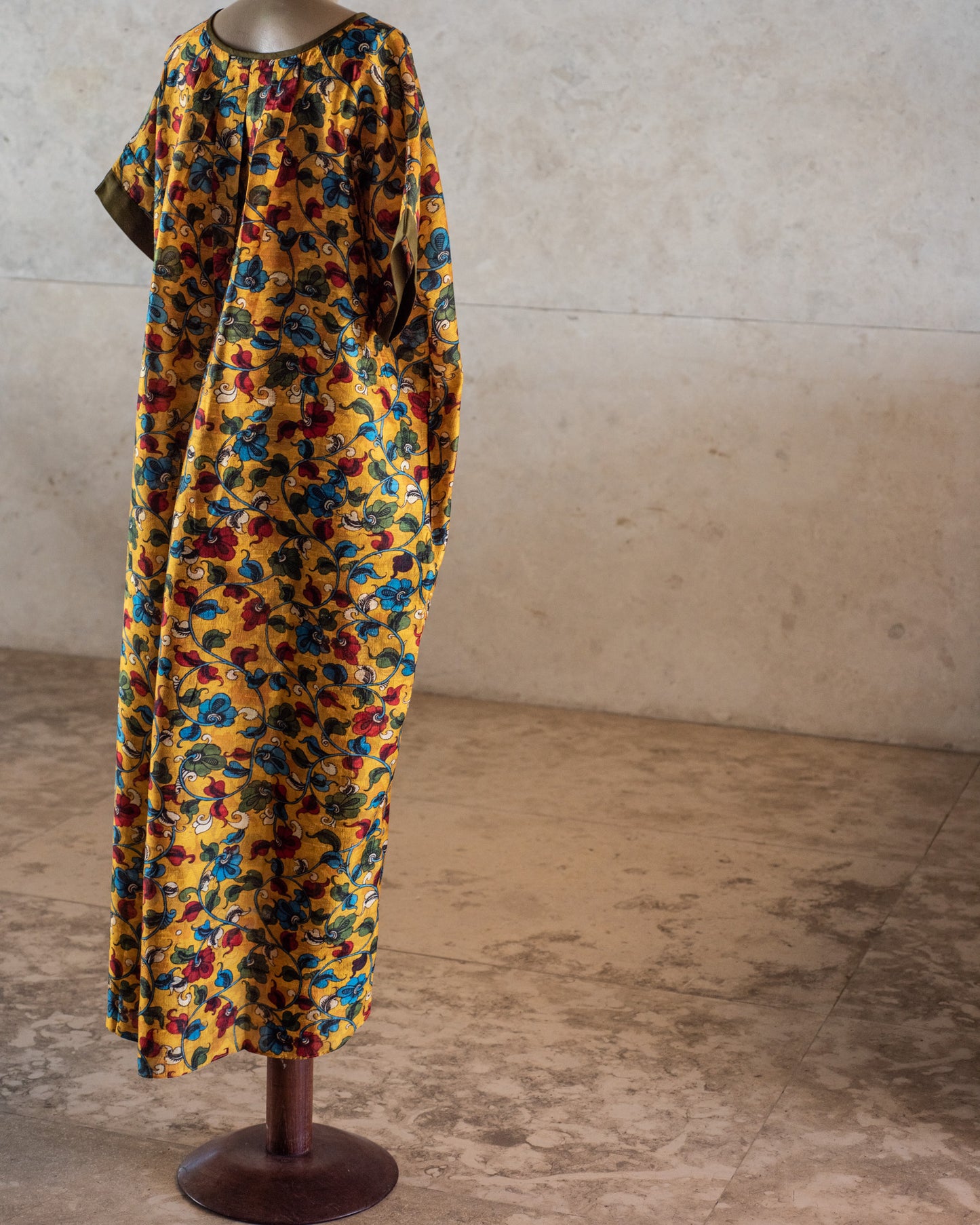 Vestido LaPlage Tussar kalankhari amarelo