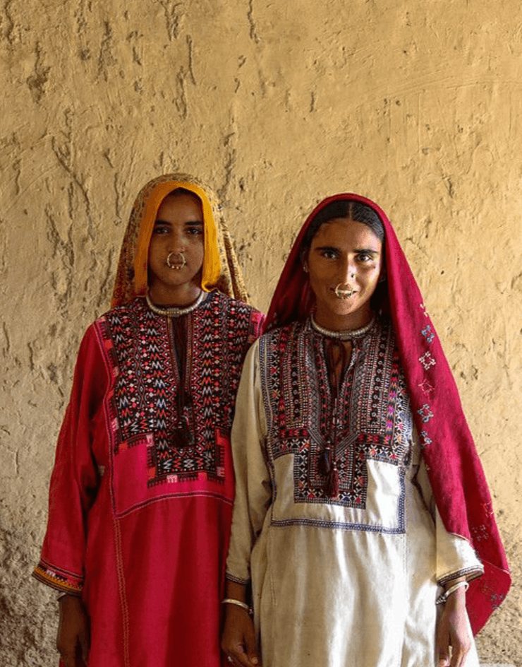 Bomber Baluchi by Olivia Dar preta