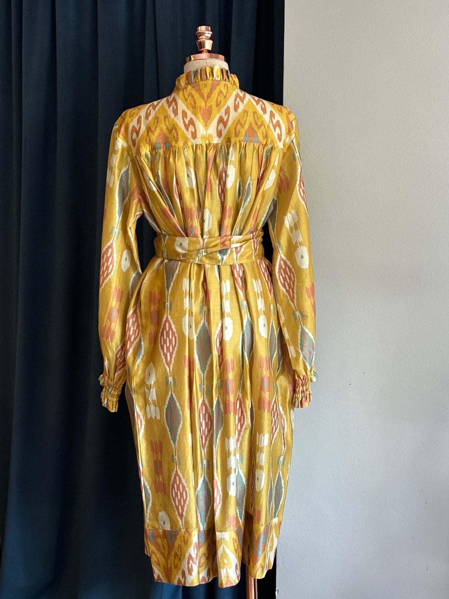Vestido BENARAS Chanderi Silk mostarda