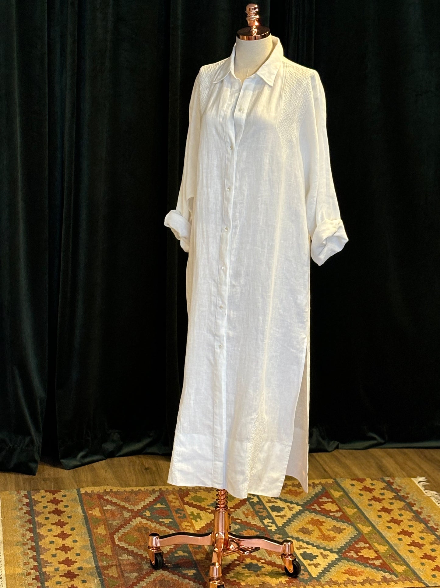 CHEMISE LINHO branco com bordado