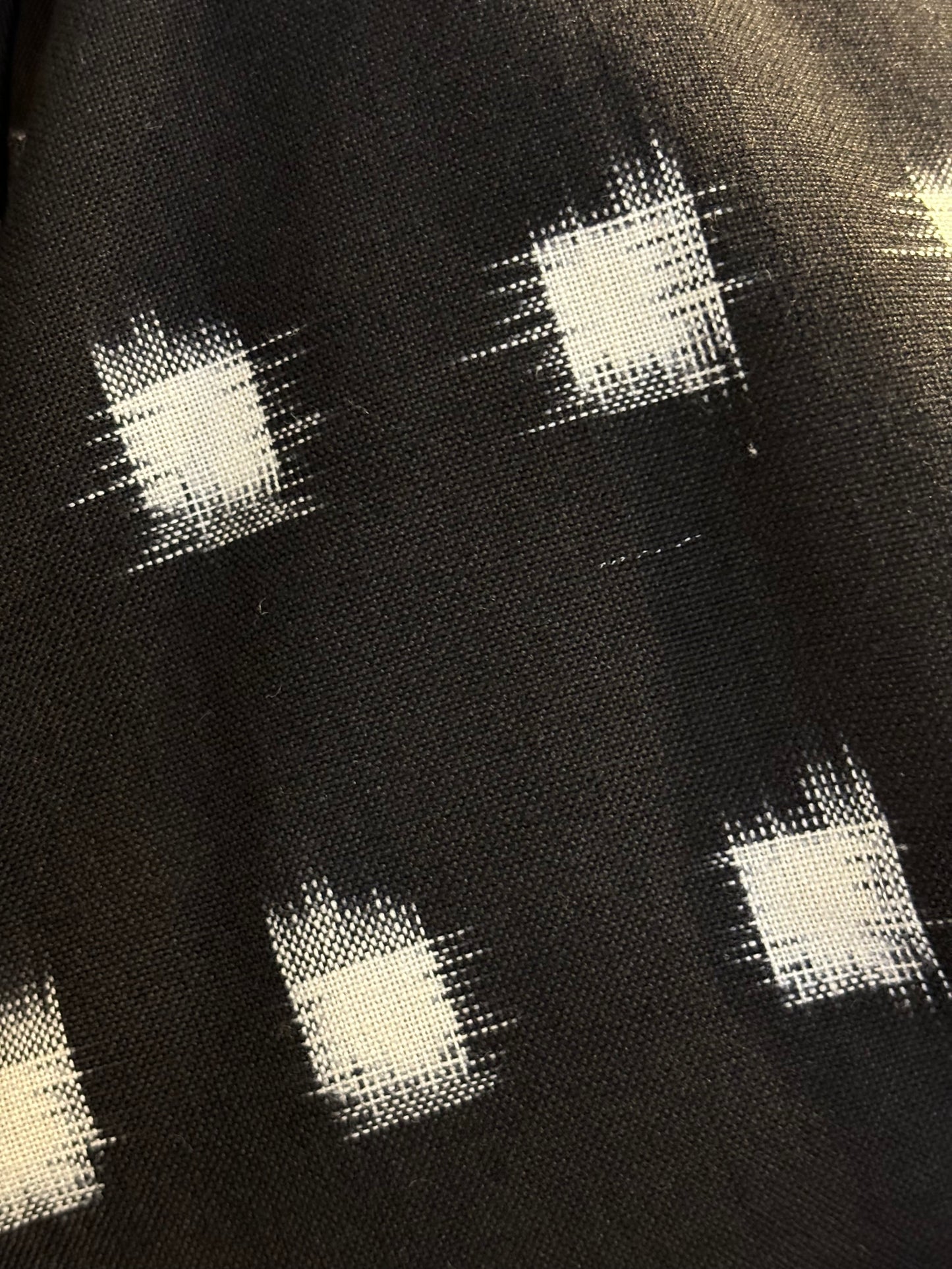 Vestido DELOS ikat preto