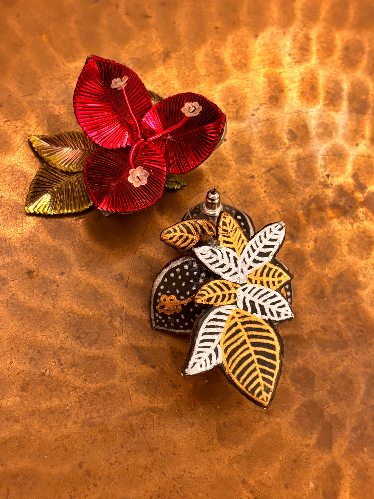 Brinco BOUGANVILEA by Swasti Parekh