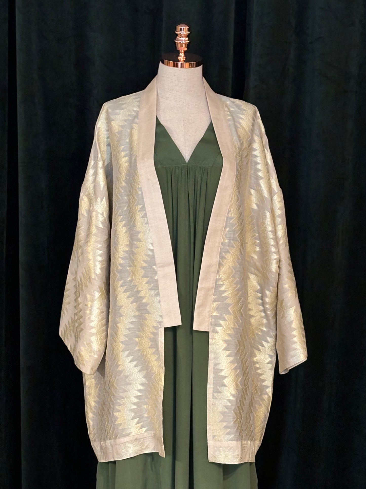Kimono Jacquard GOLDEN mugha silk