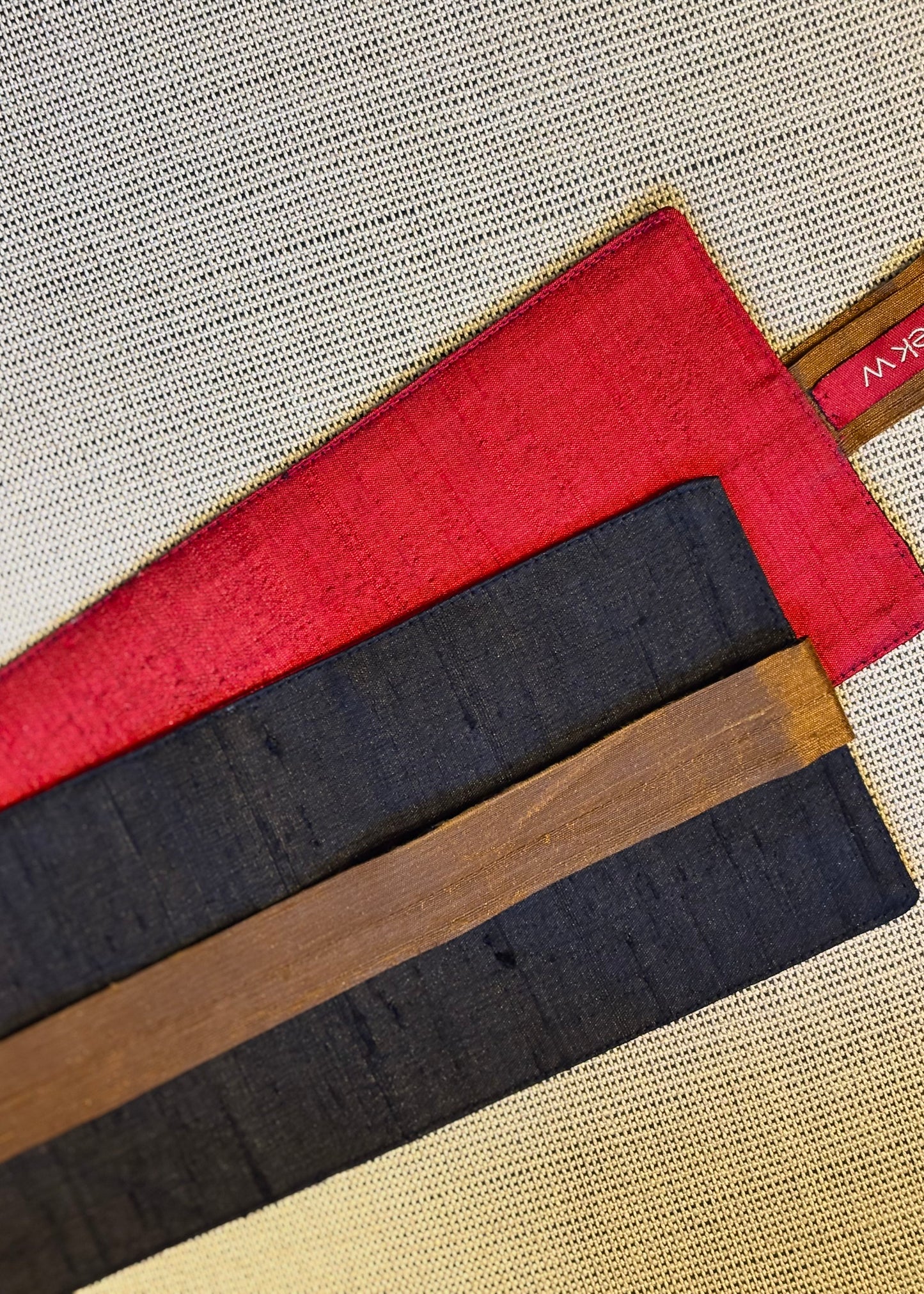 Cinto OBI carmim/preto