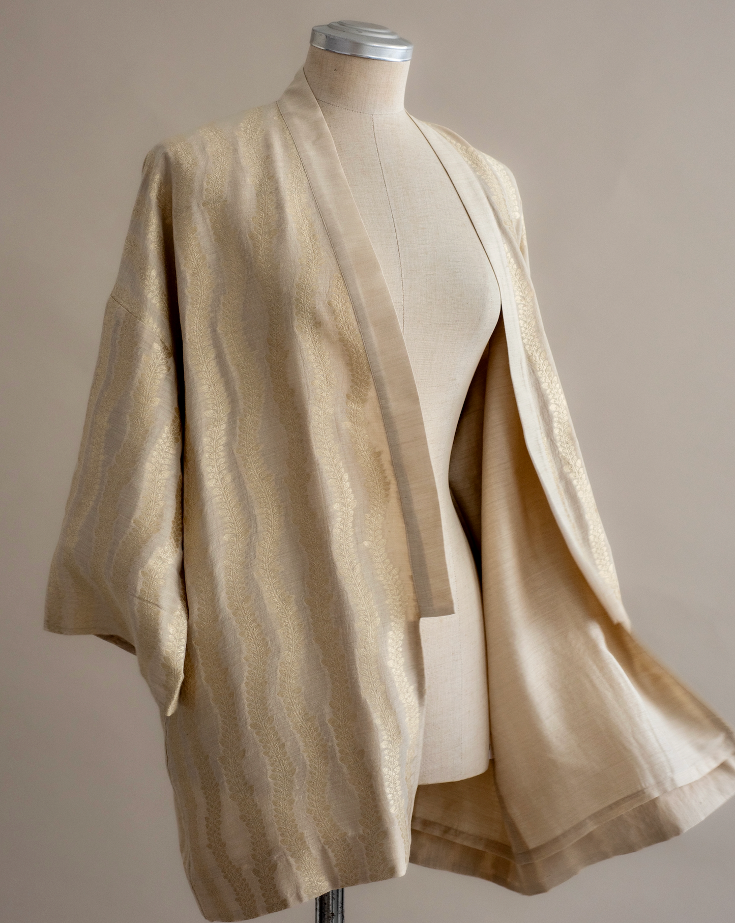 Kimono JACQUARD SEDA MUGHA