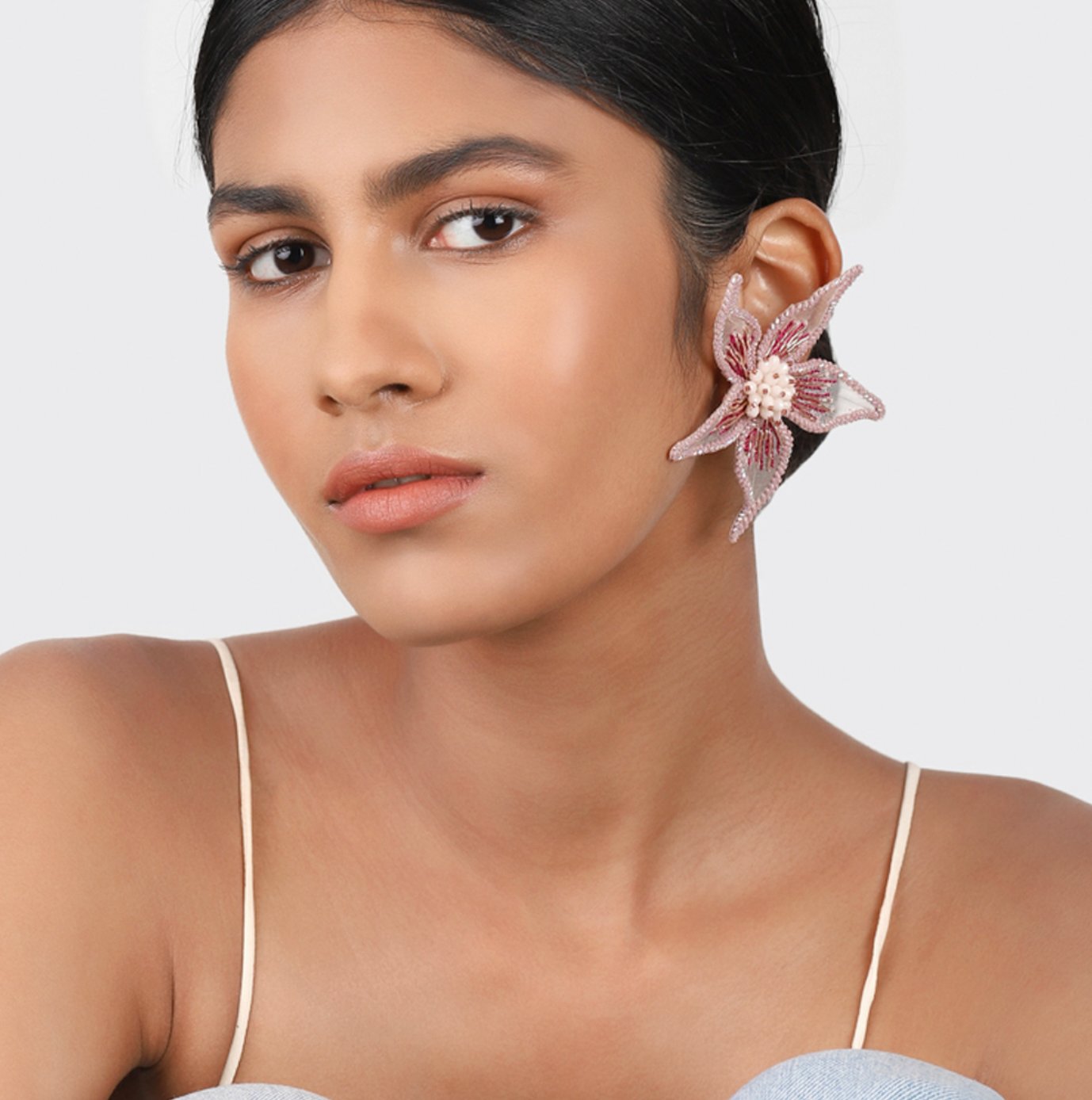 STAR FLOWER earring by Olivia Dar