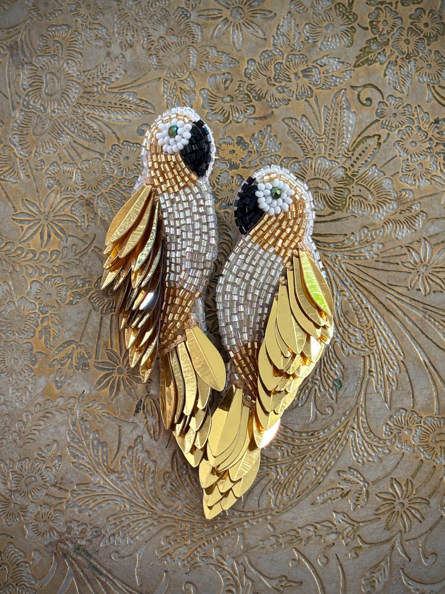 Brinco olivia Dar ARA dourado