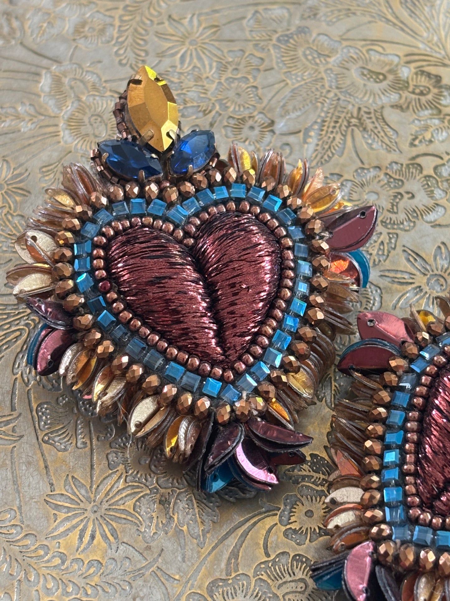 Brinco Olivia Dar SACRED HEART cobre