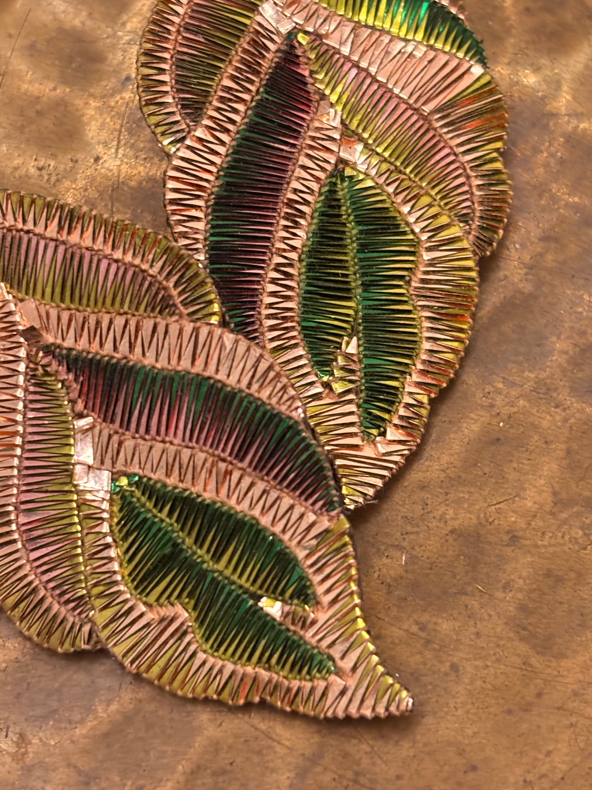 Brinco LEAVES by Swasty Parekh