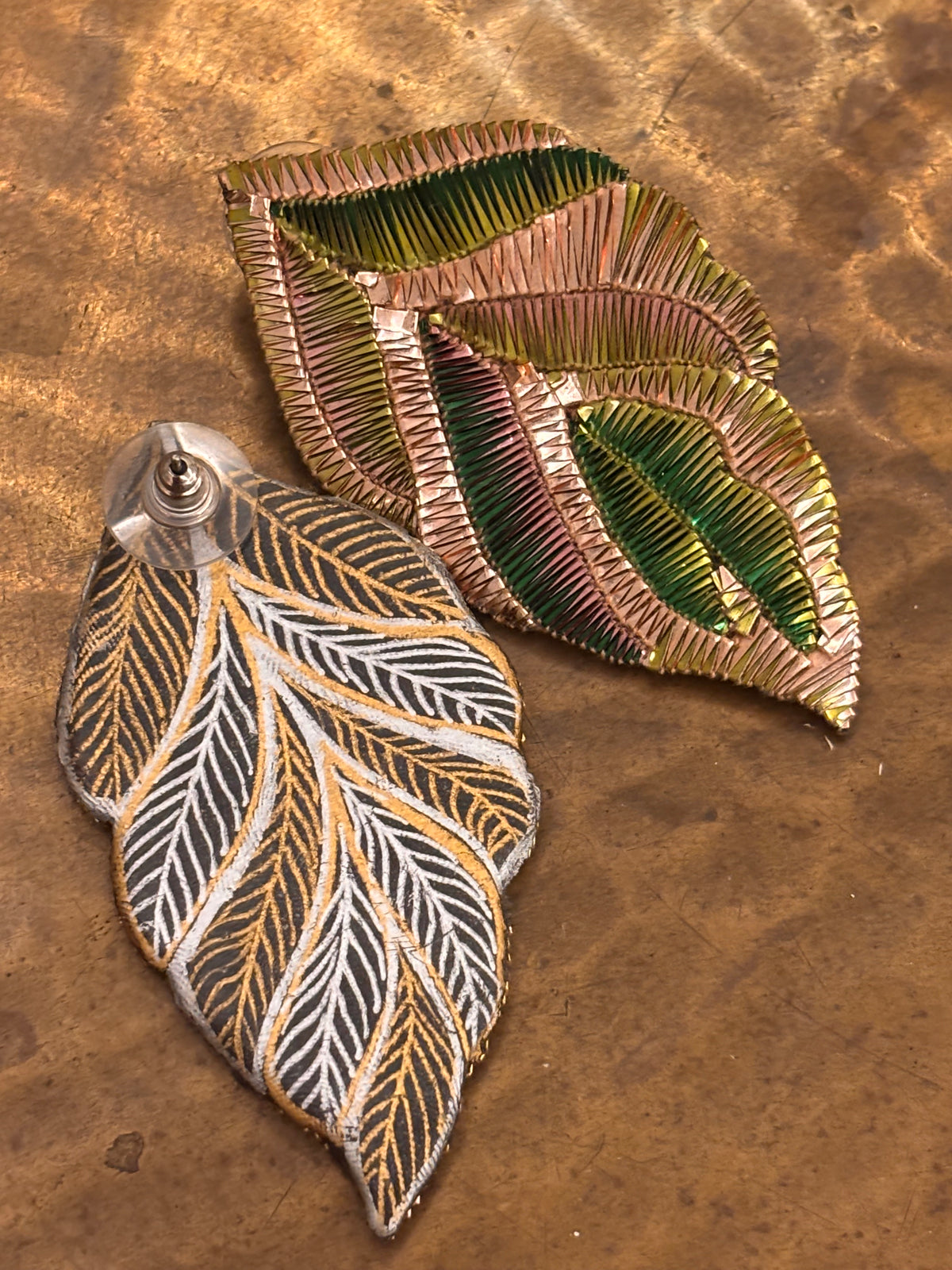 Brinco LEAVES by Swasty Parekh
