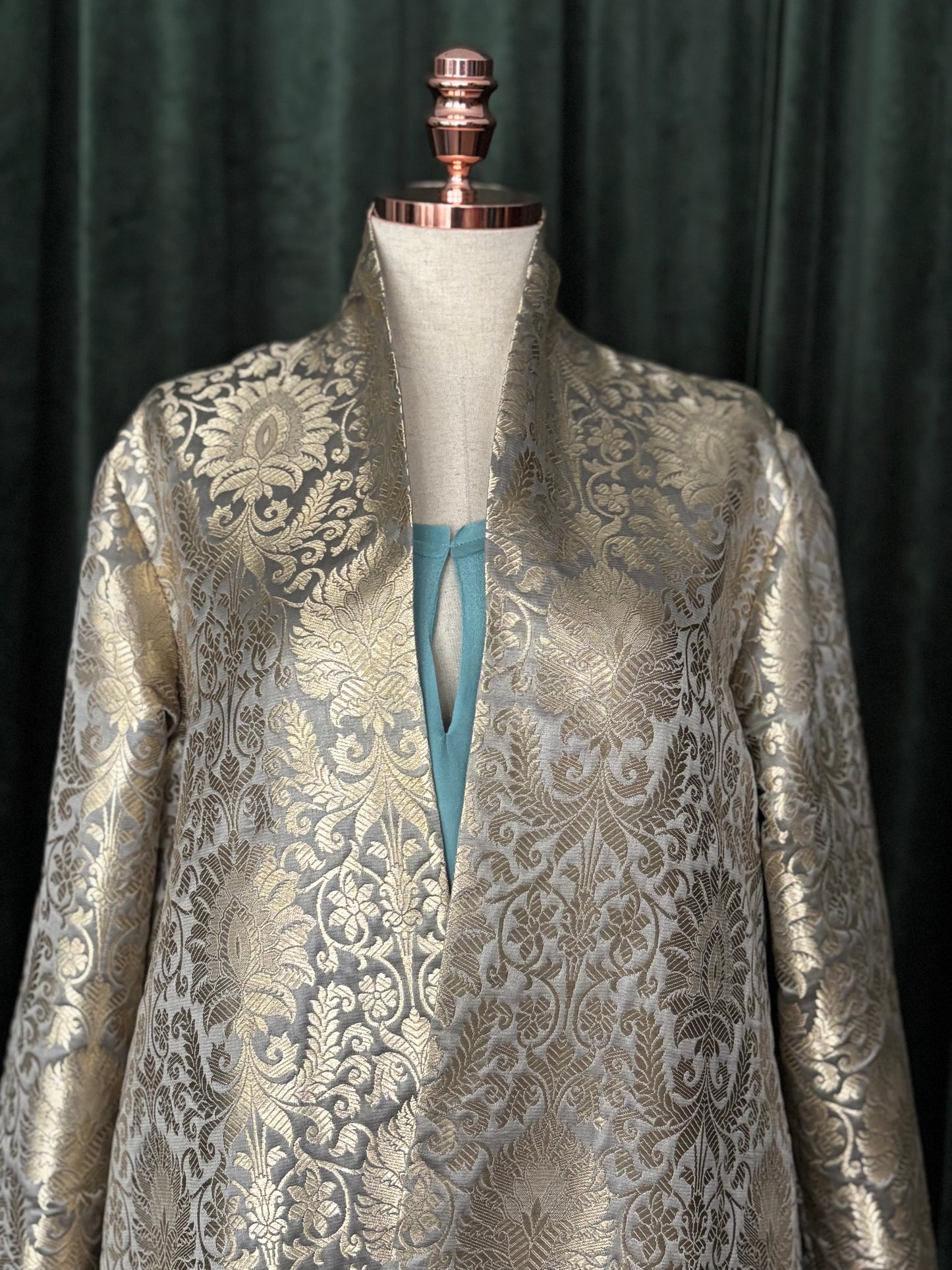 Overcoat Brocado Benarasi