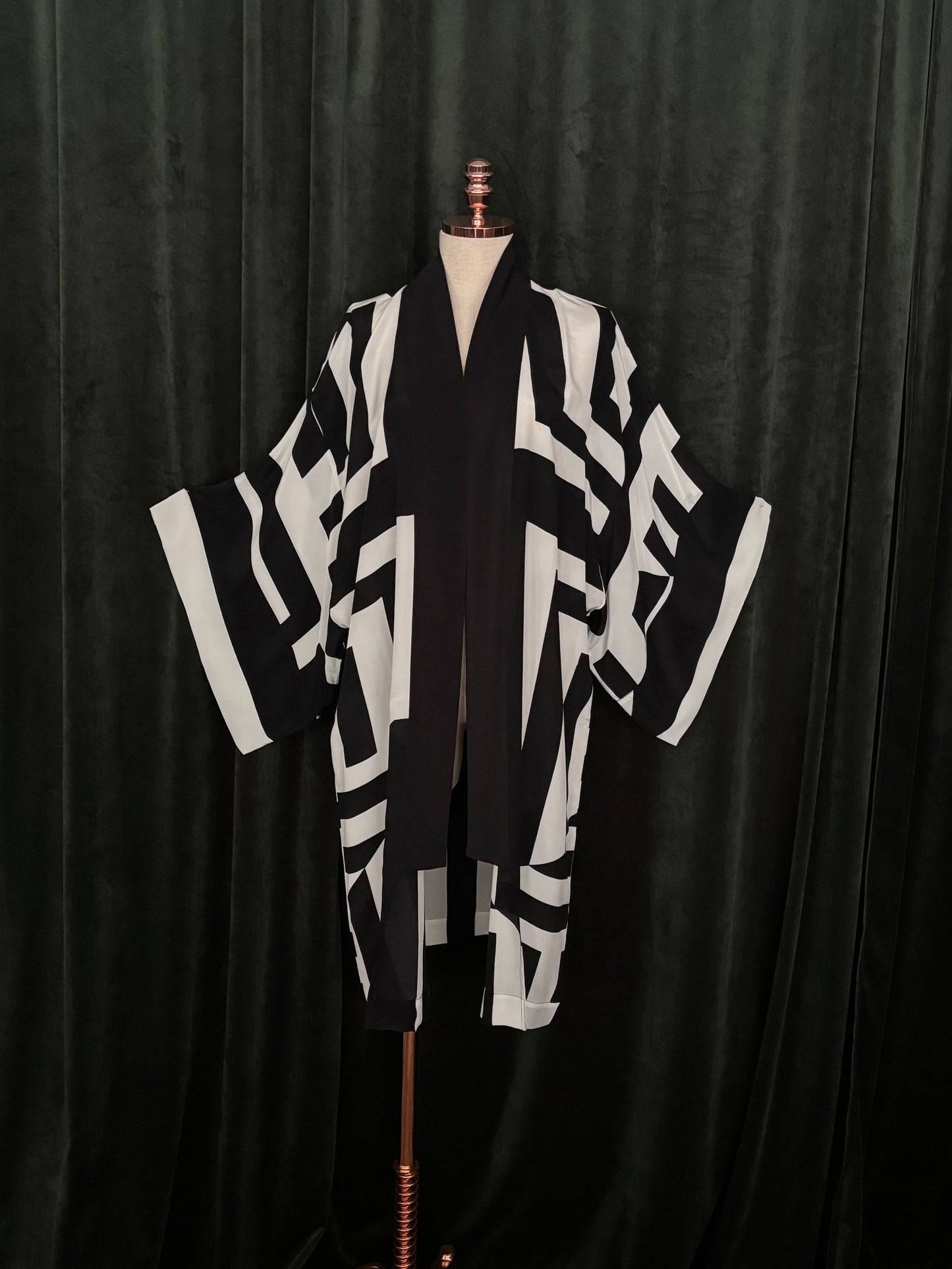 KIMONO GEOMÉTRICO seda