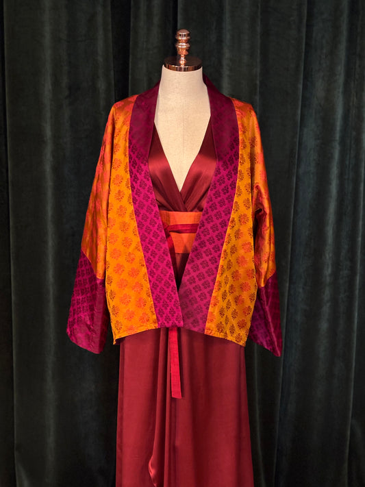 Kimono Seda TANCHOI amarelo ouro