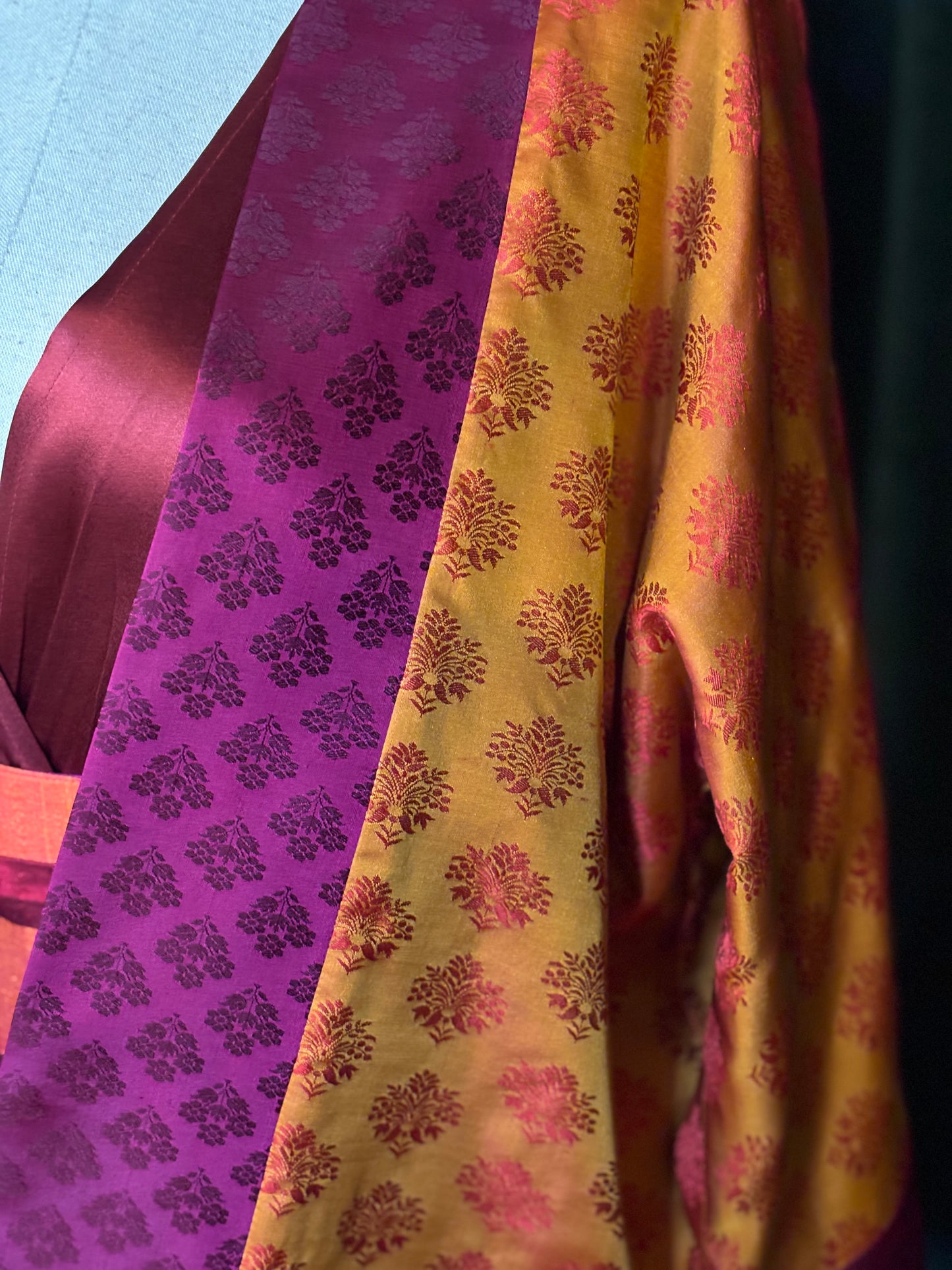 Kimono Seda TANCHOI amarelo ouro