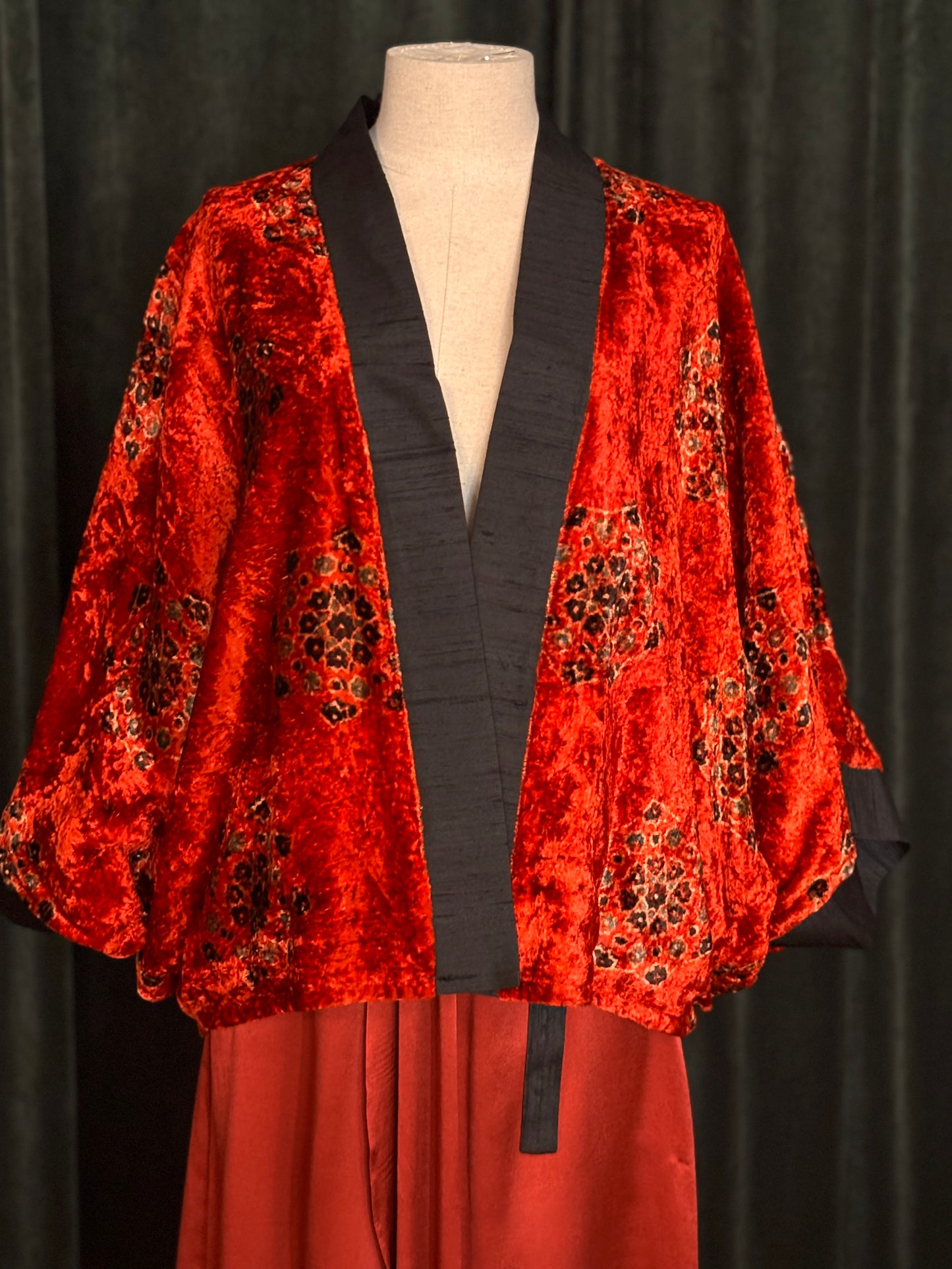 KIMONO FERGHANA coral silk velvet