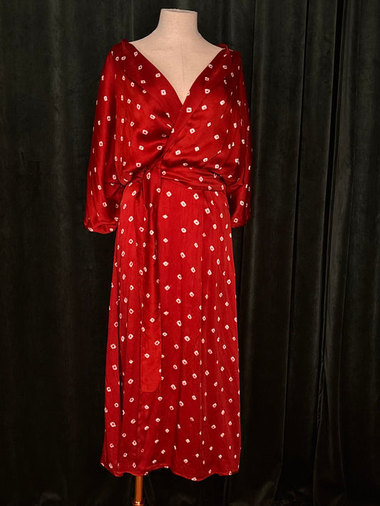 Vestido AMARA cetim vermelho rust