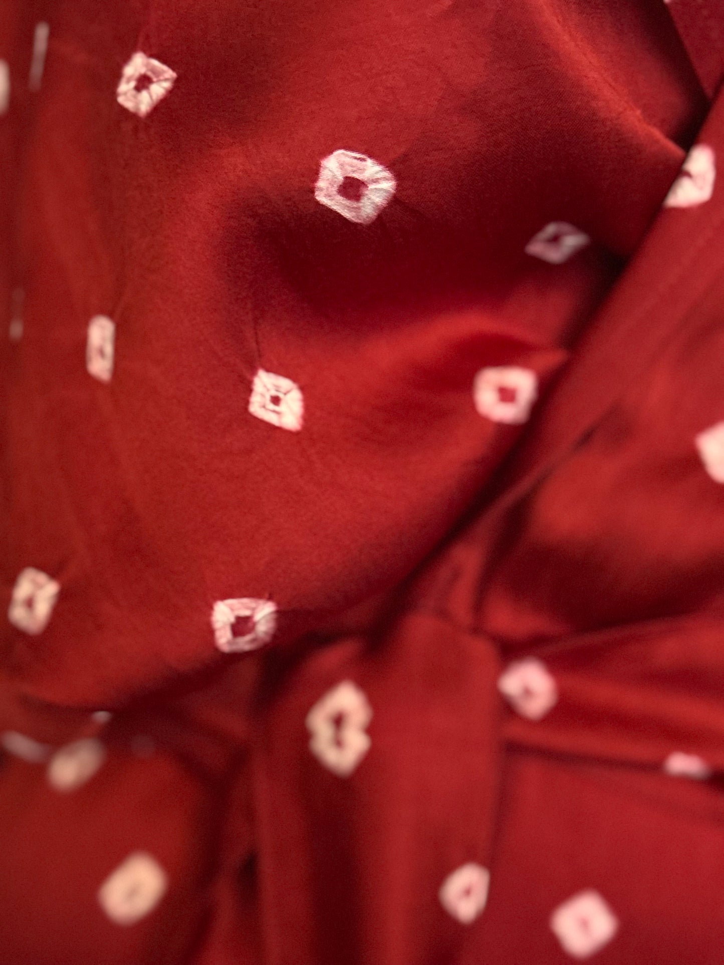 Vestido AMARA cetim vermelho rust