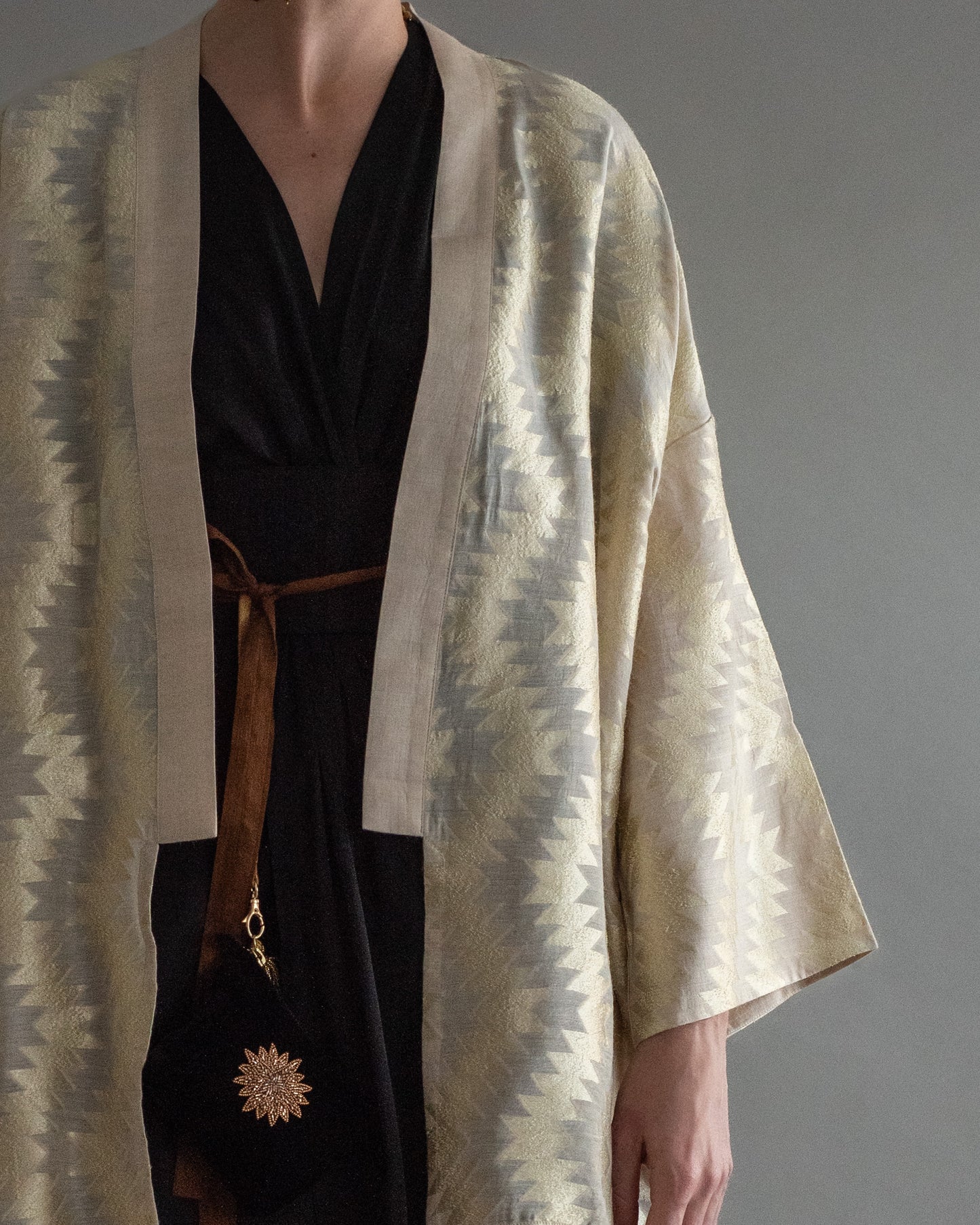 Kimono Jacquard GOLDEN mugha silk