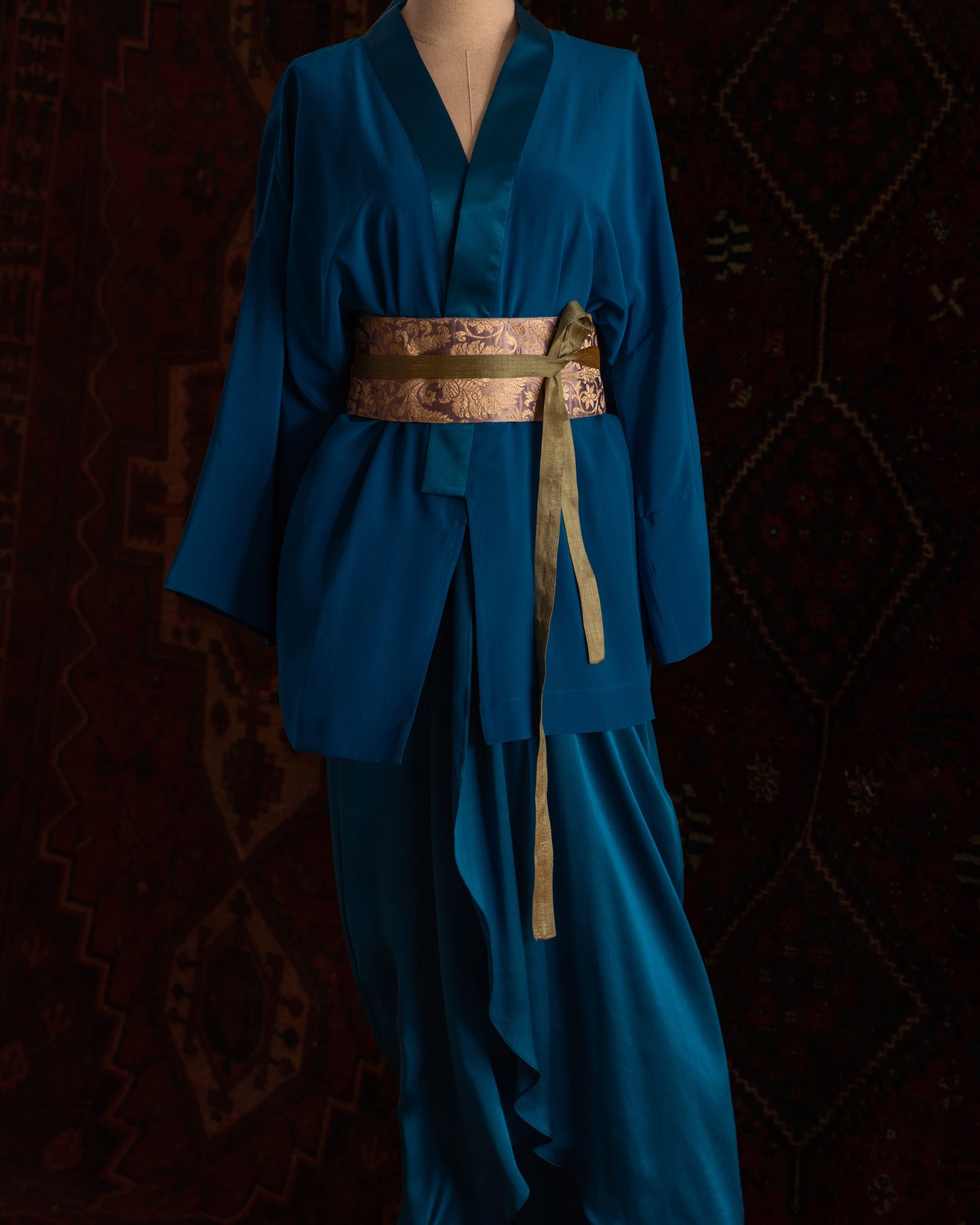 Kimono SEDA PURA azul elétrico