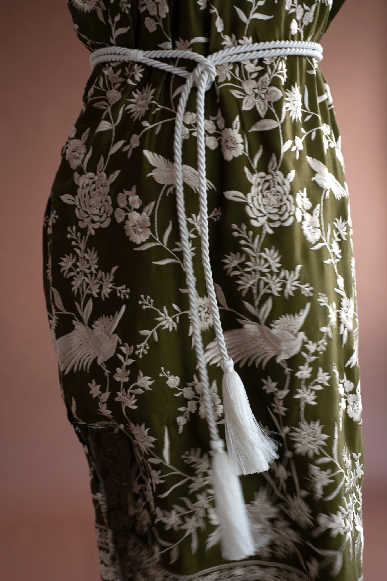 Vestido bordado PARSI GARA oliva