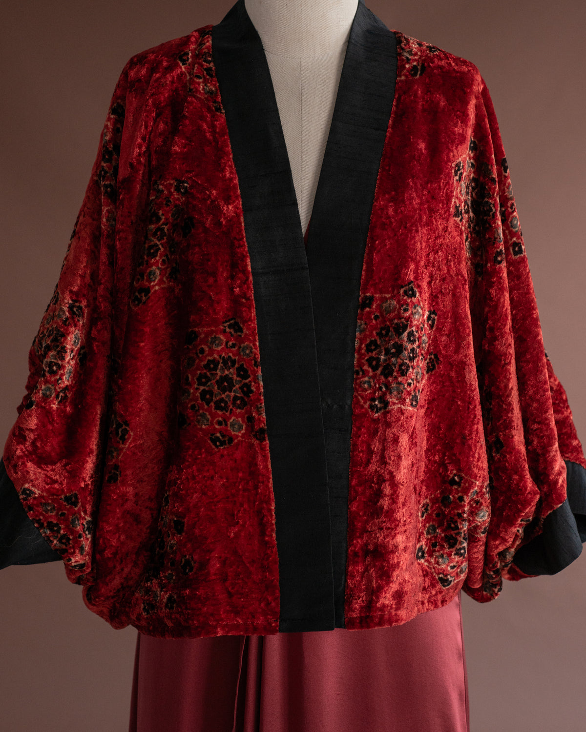 KIMONO FERGHANA coral silk velvet
